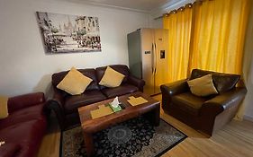 Holiday Home Cardiff City Sleeps 7