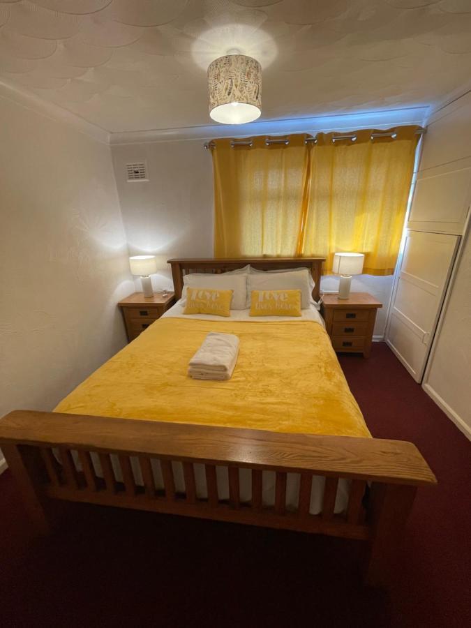 Holiday Home Cardiff City Sleeps 7 Exterior photo