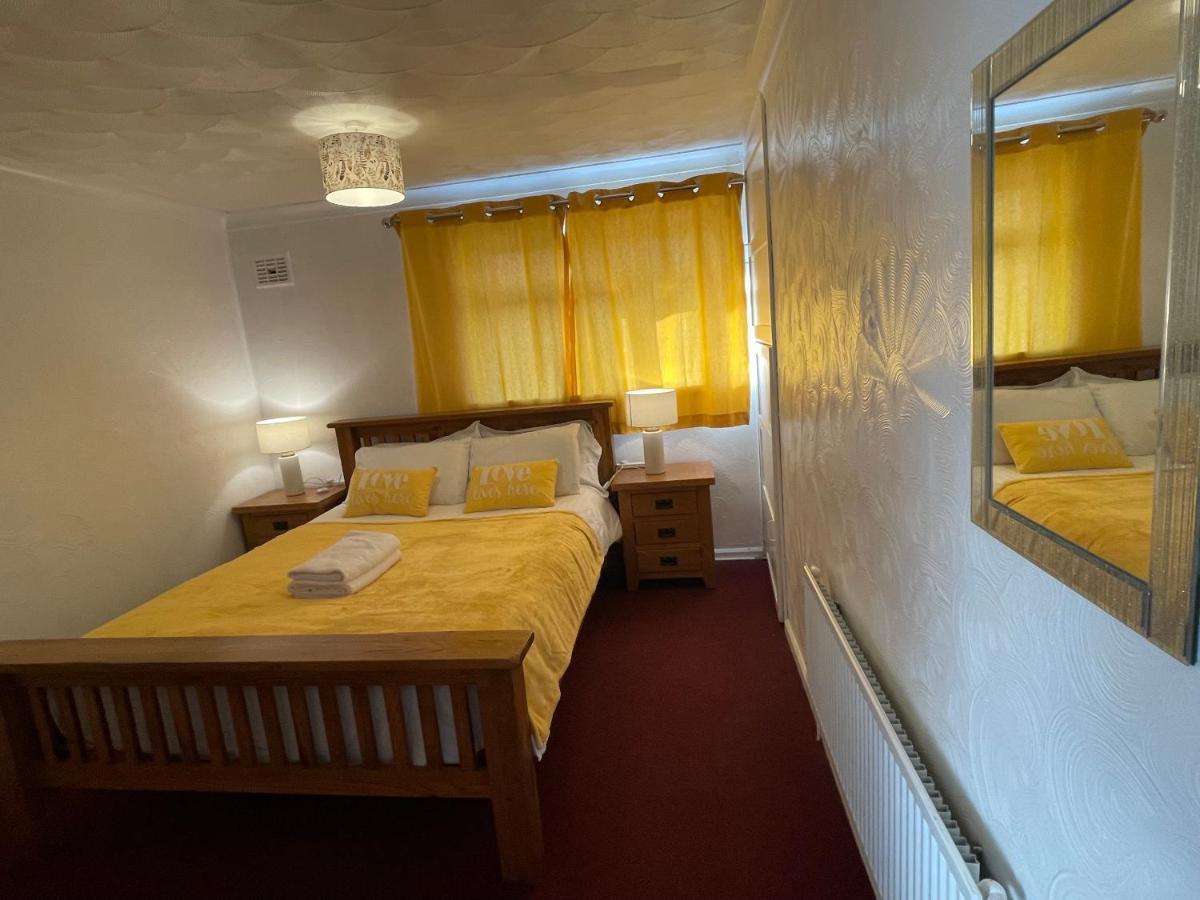 Holiday Home Cardiff City Sleeps 7 Exterior photo