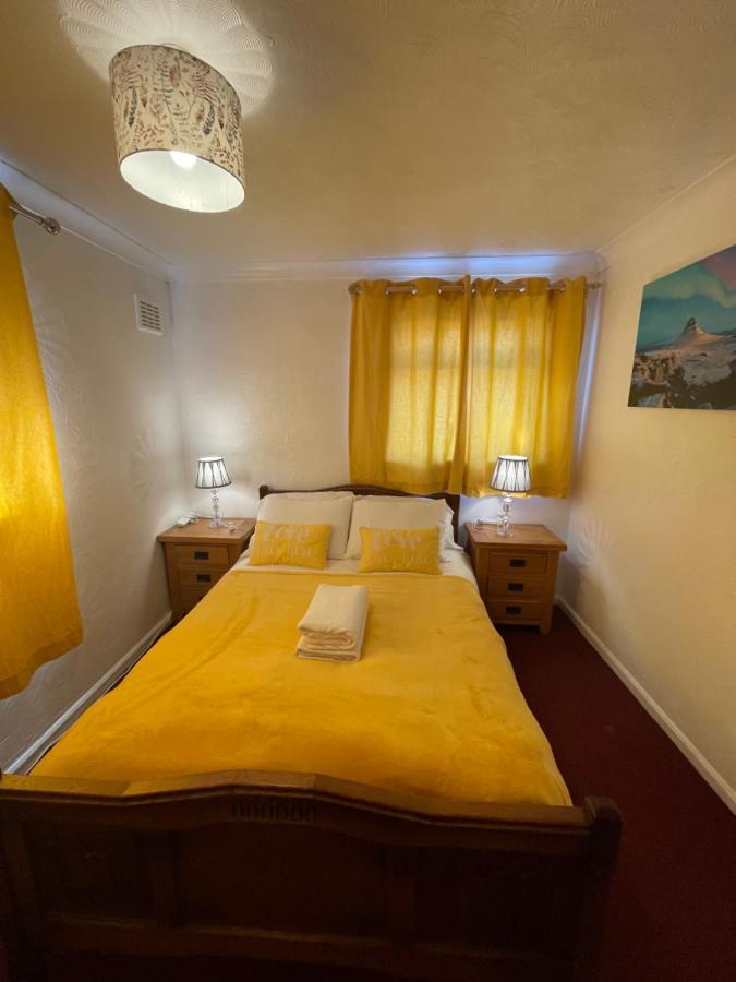 Holiday Home Cardiff City Sleeps 7 Exterior photo
