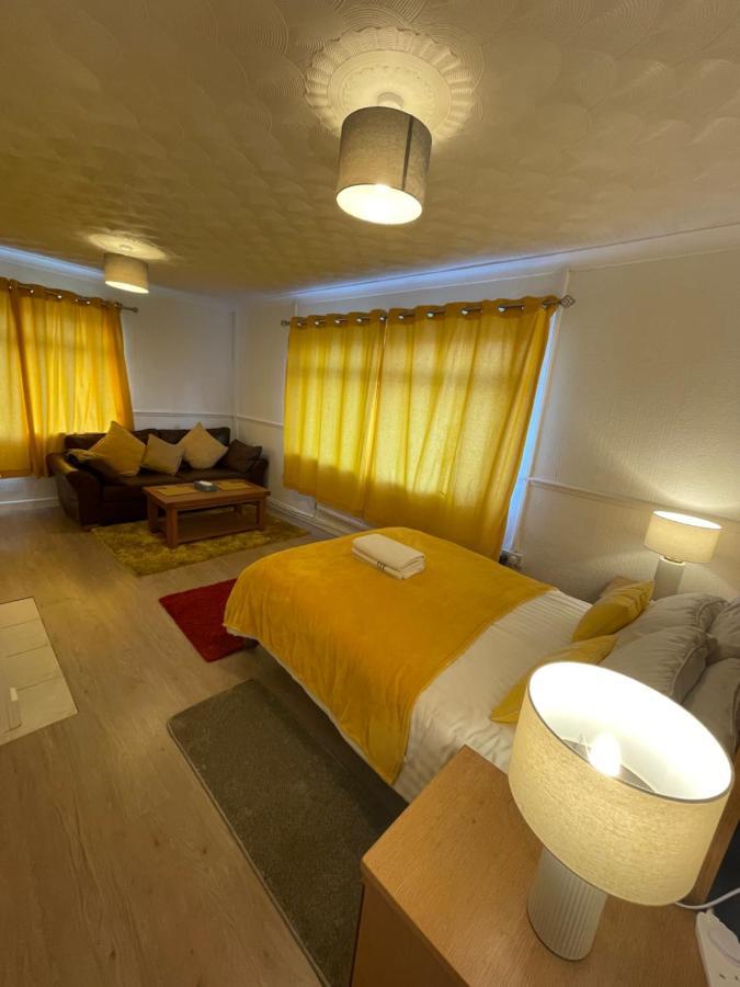 Holiday Home Cardiff City Sleeps 7 Exterior photo