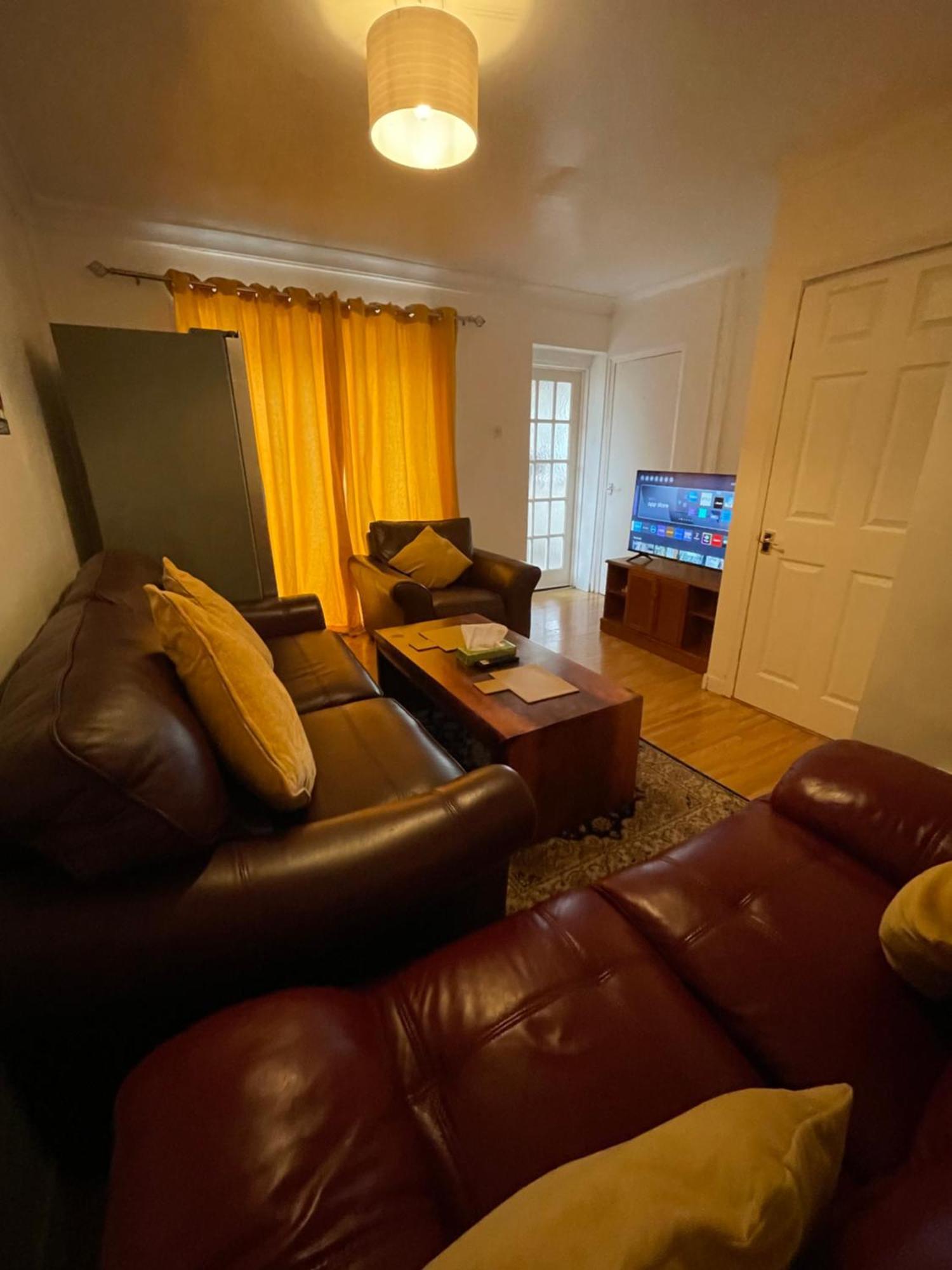 Holiday Home Cardiff City Sleeps 7 Exterior photo