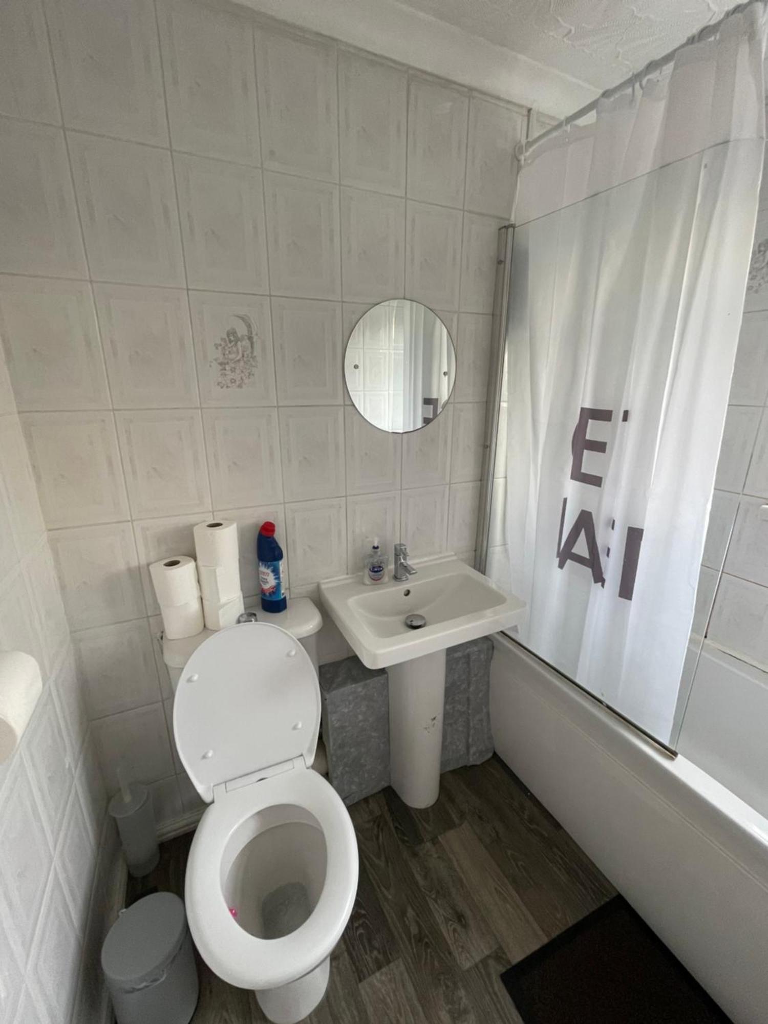 Holiday Home Cardiff City Sleeps 7 Exterior photo