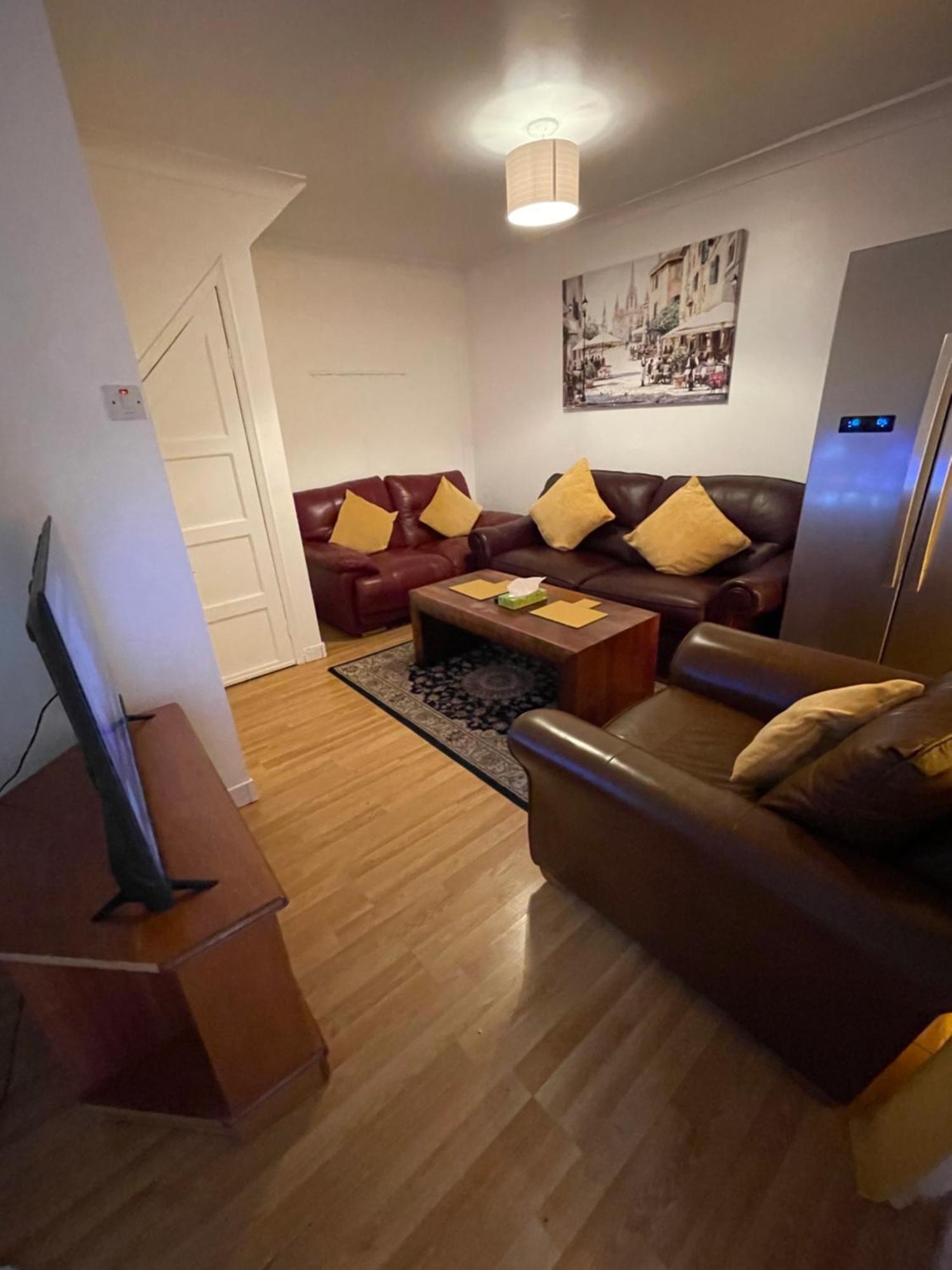 Holiday Home Cardiff City Sleeps 7 Exterior photo